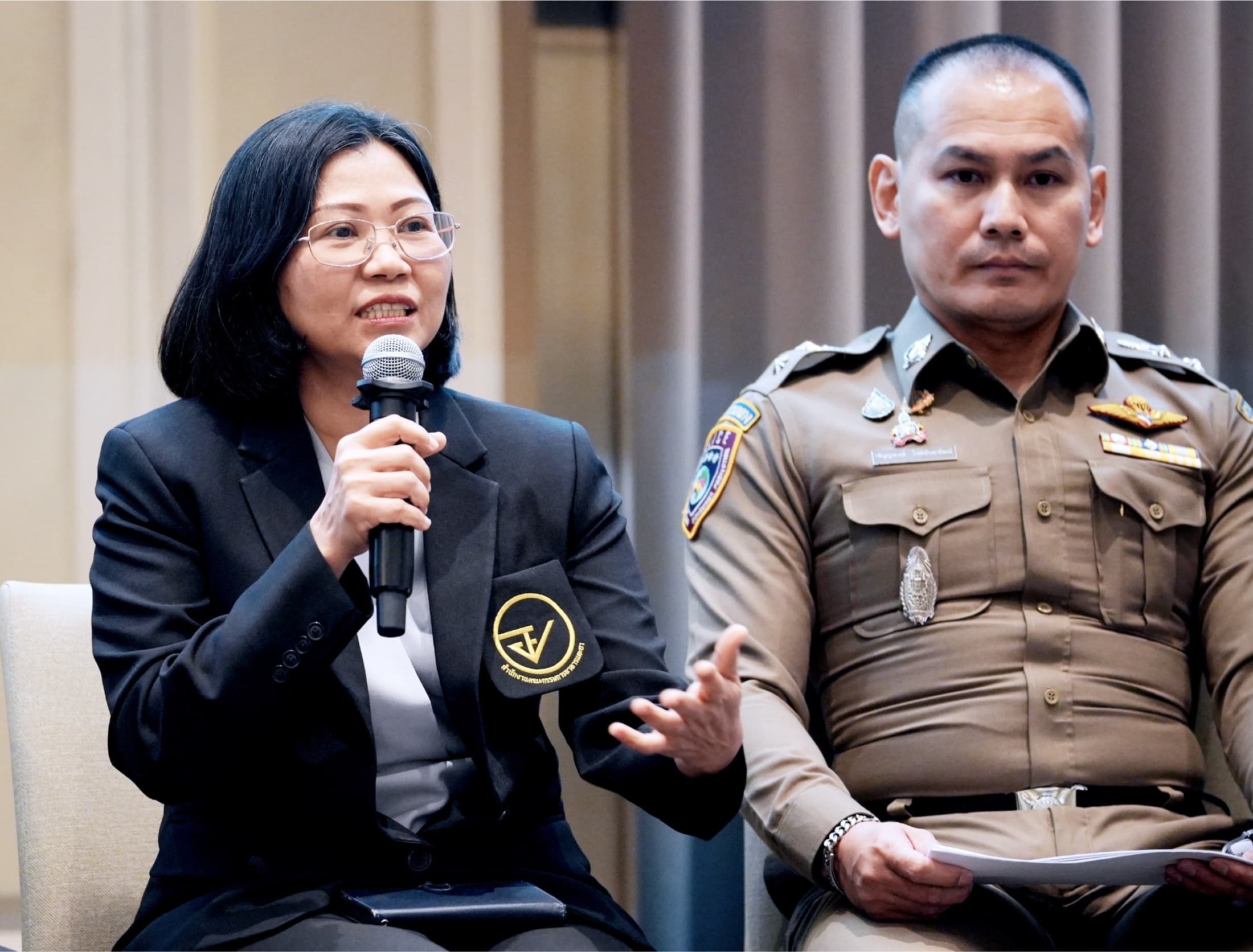 4-ภาพประกอบขาว_DPS-Trust-Every-Click-_-รวมพลงตานภยสน_0.jpg 4-ภาพประกอบขาว_DPS-Trust-Every-Click-_-รวมพลงตานภยสน_0.jpg