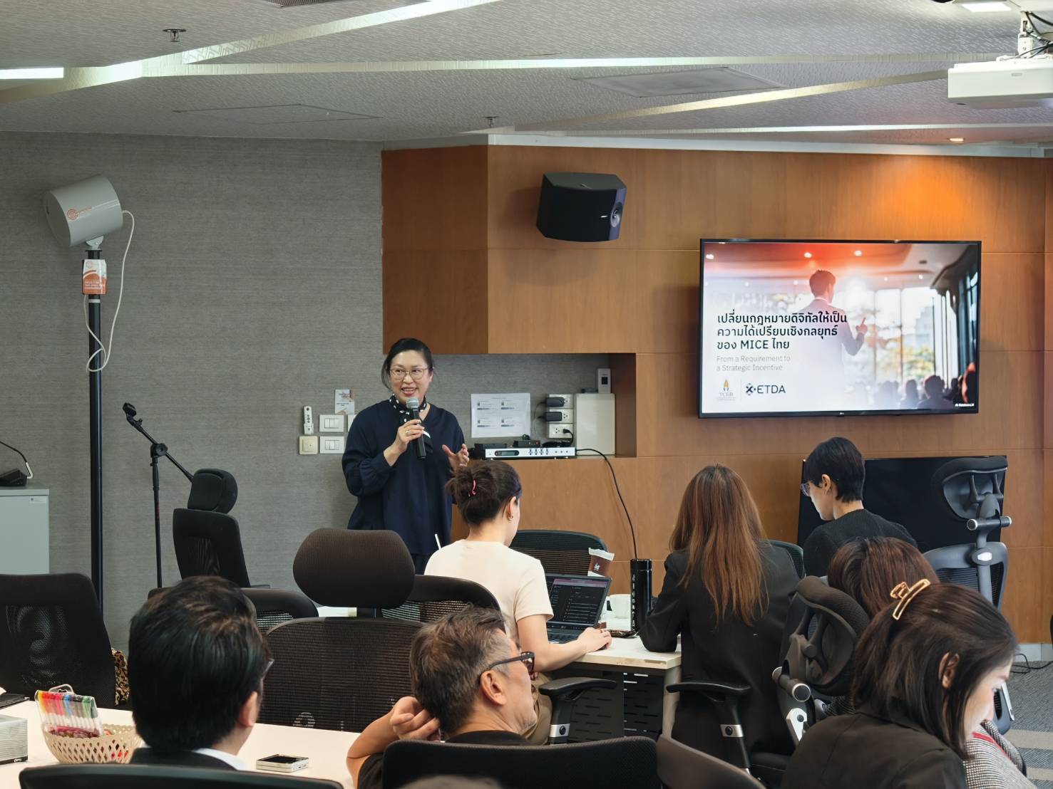 961265_0.jpg 961265_0.jpg