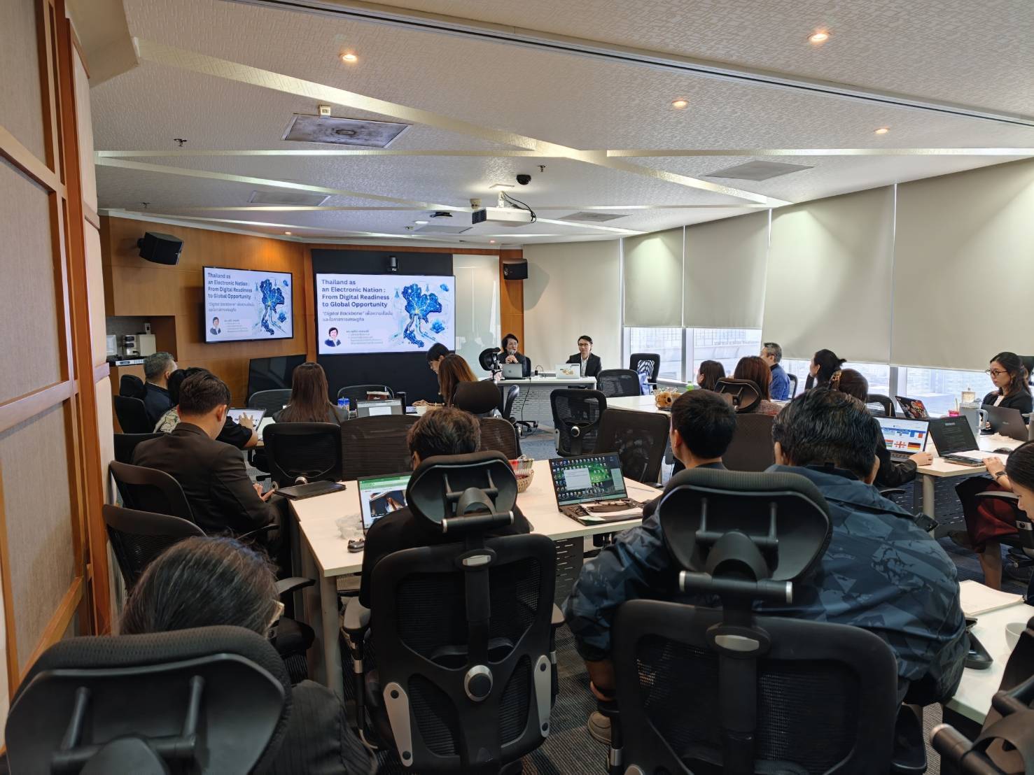 961266_0.jpg 961266_0.jpg